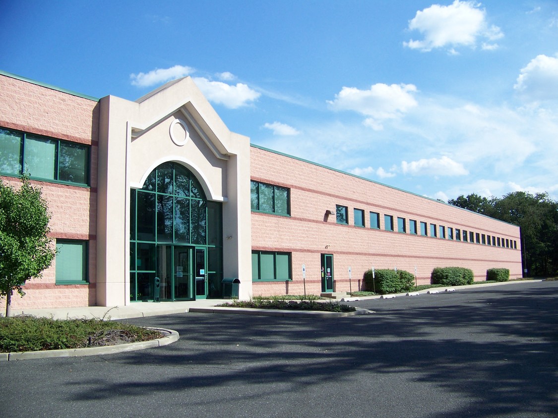 40 Industrial Way East